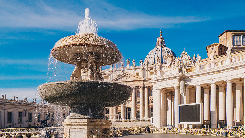 /images/r/vatican_rome_italy-2/c960x540g0-40-4085-2338/vatican_rome_italy-2.jpg